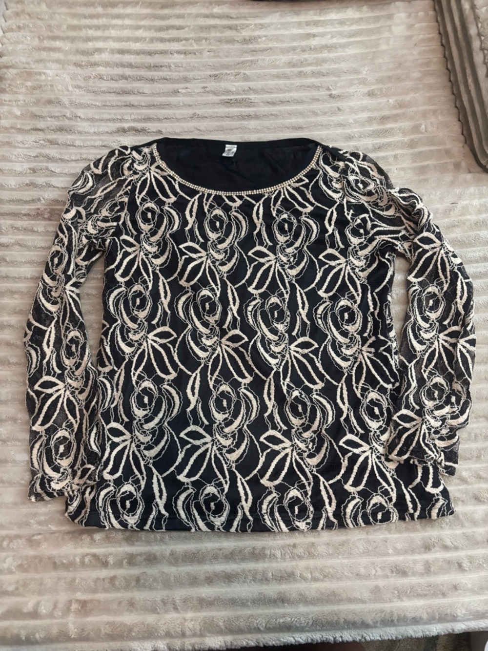 Vintage Black Floral Lace Long-Sleeve Sheer Sleeve Women Top Sz L Made in Korea